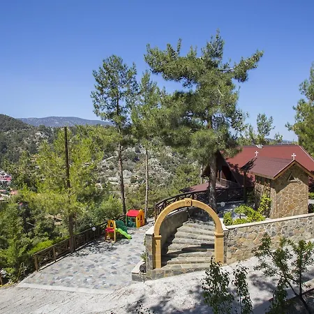 Ricky Near Troodos * Spilia