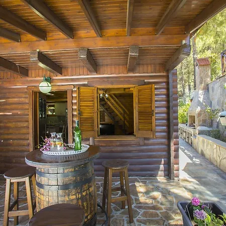 Ricky Near Troodos * Spilia