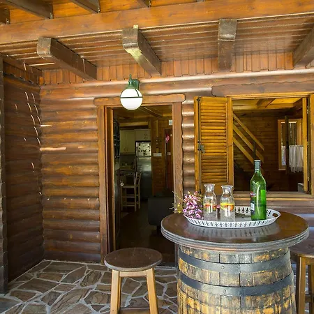 Chalet Ricky Near Troodos