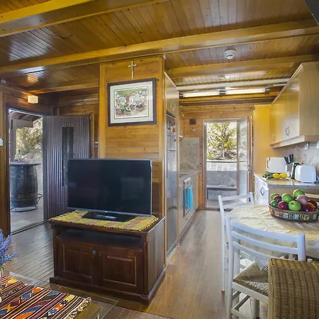 Chalet Ricky Near Troodos