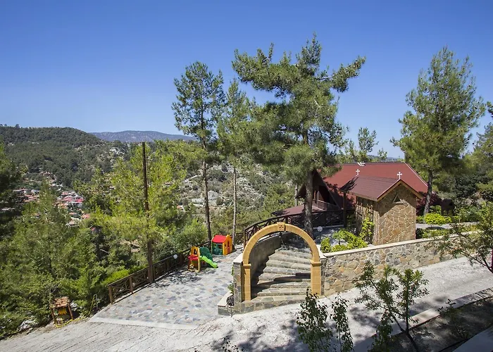 Ricky Near Troodos * Spilia