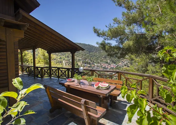 Ricky Near Troodos בקתה *