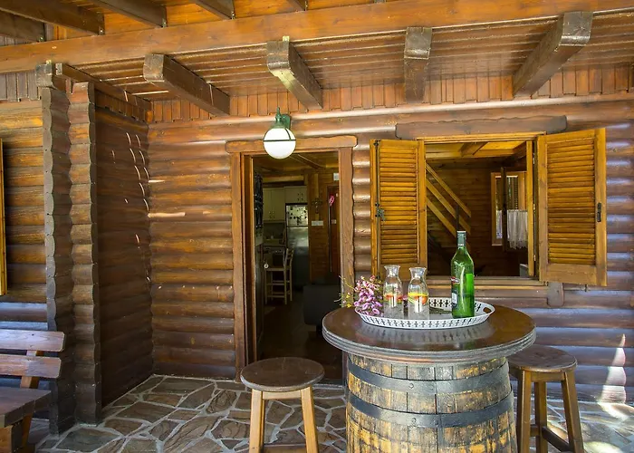 בקתה Ricky Near Troodos